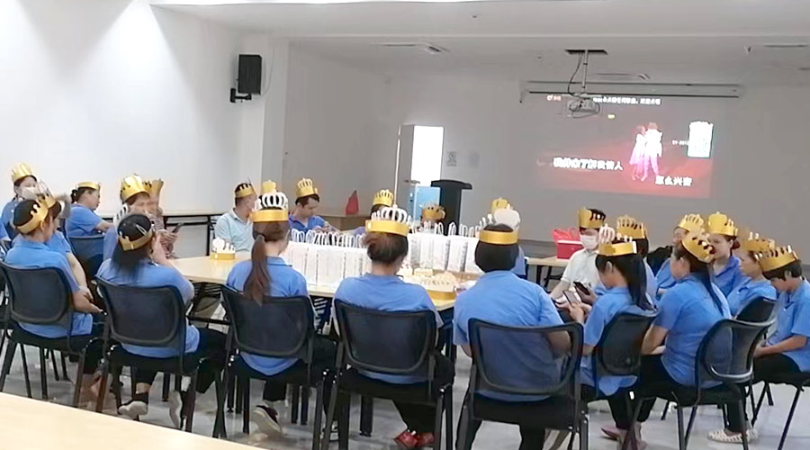 歡聚一堂 溫暖相伴！金環電器舉辦9月員工生日會